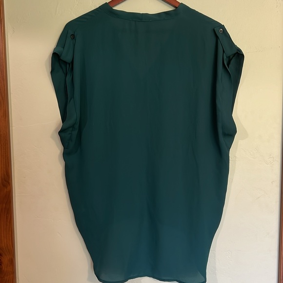 Olive and oak blouse - Picture 2 of 4